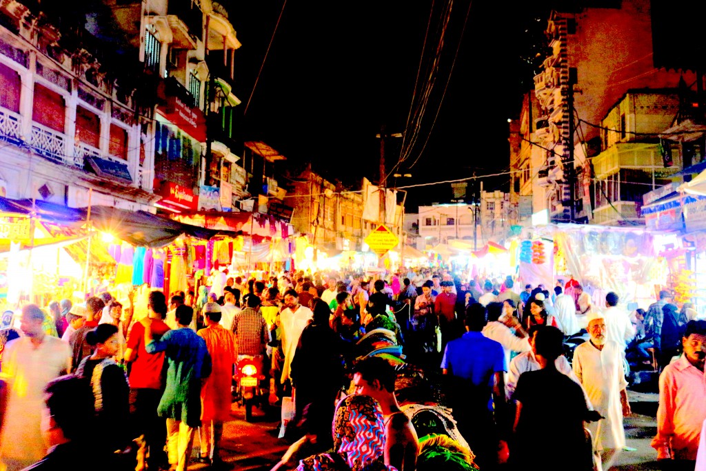 Why Lucknow Chowk Must Be In Your Bucket List ? TO ENDLESSVISTA